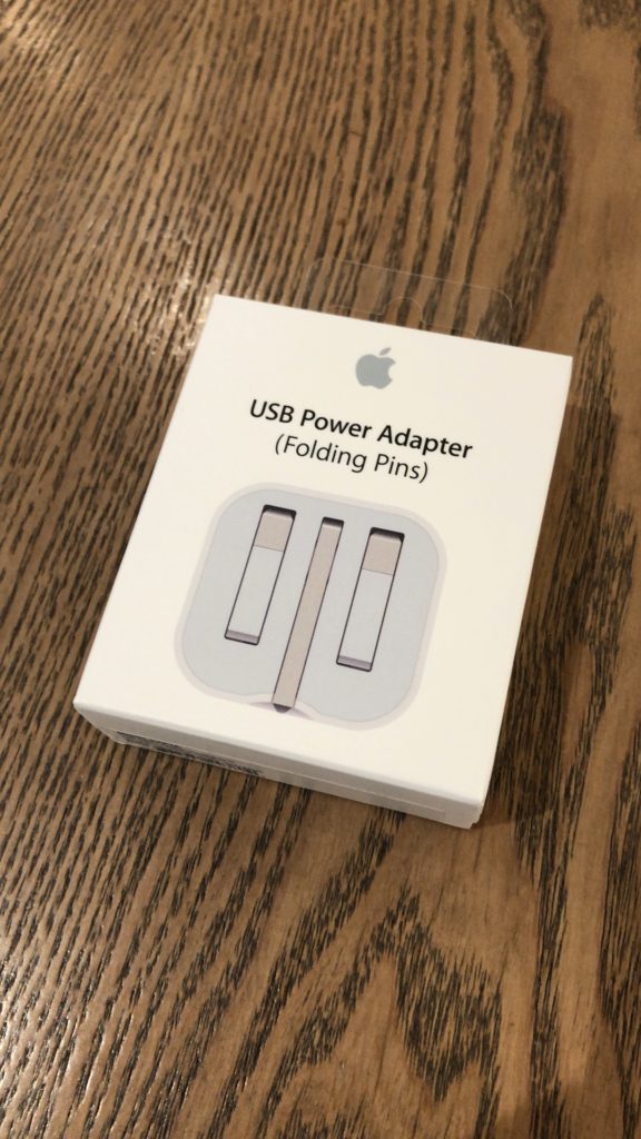 apple-hk-usb-power-adapter-folding-pins-5w-review-3