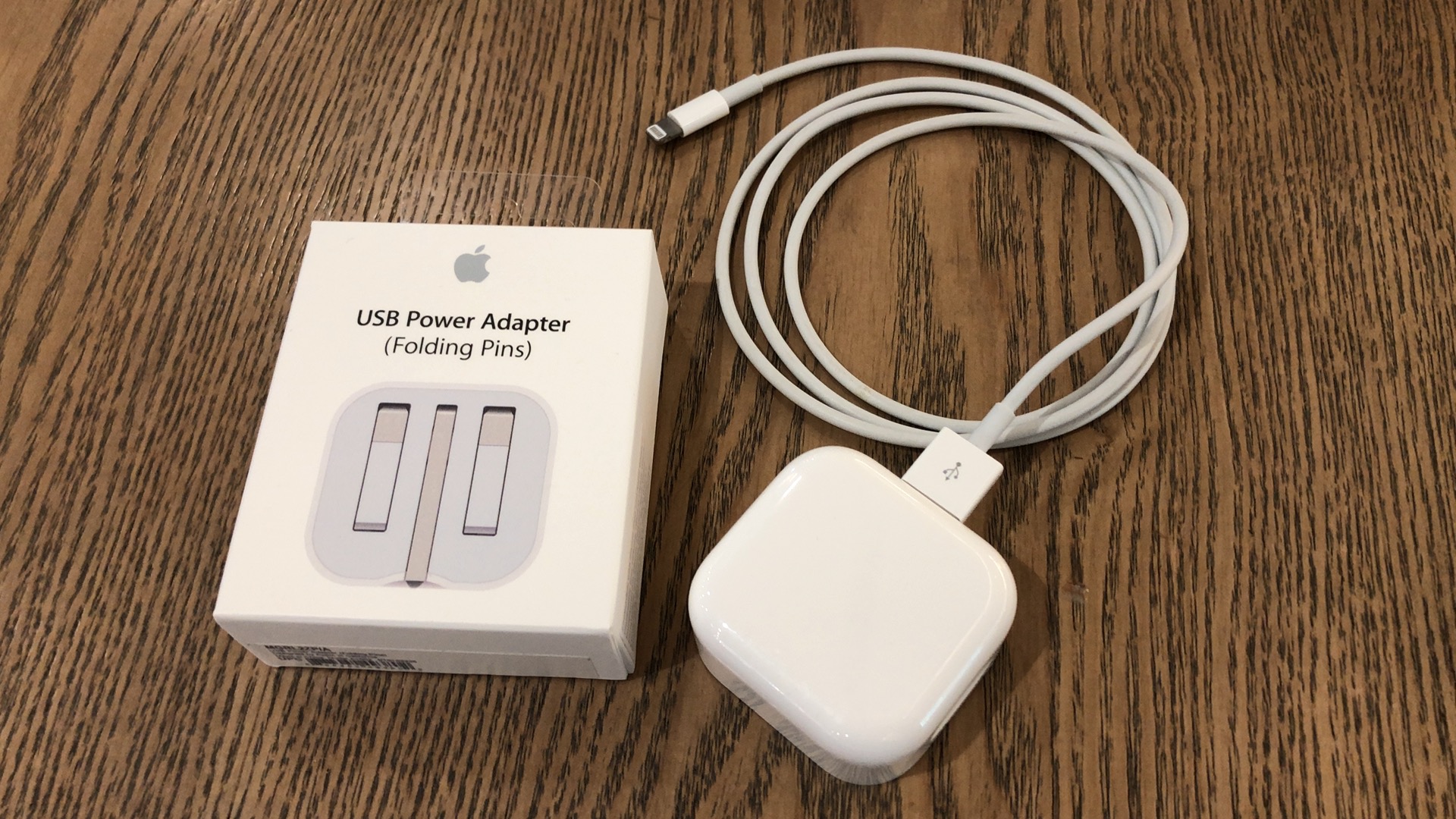 apple-hk-usb-power-adapter-folding-pins-5w-review-1