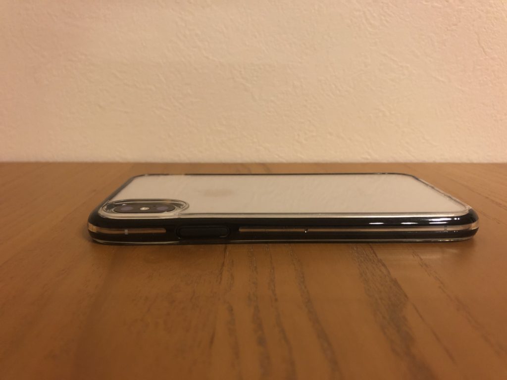 iphone-xs-x-artifit-clear-case-review-4