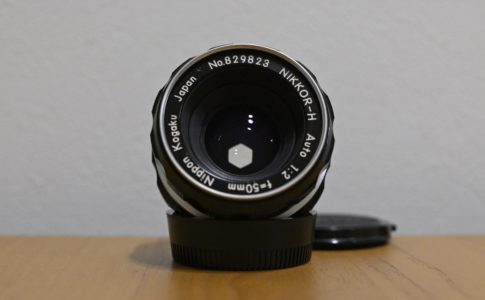 Nikkor-h-auto-50mm-f2-nikon-z50-old-lens-review-1